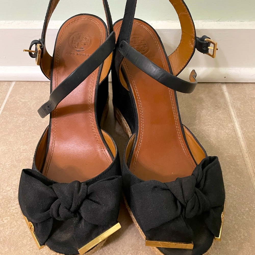 Tory Burch Black Bow Wedges